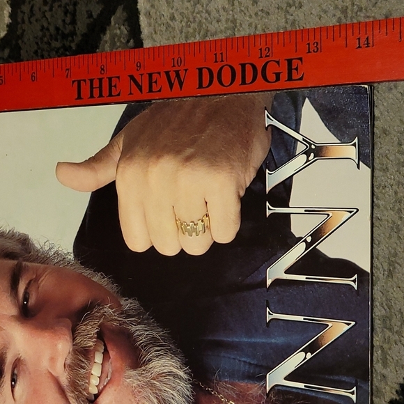 1980 Kenny Rogers tour program book Price Firm - Picture 4 of 14